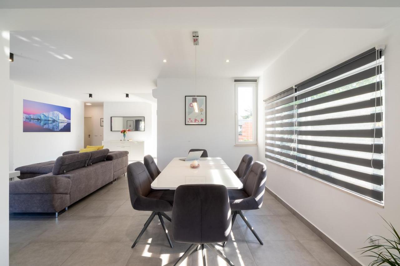 פריזבה The Plaza Apartment מראה חיצוני תמונה